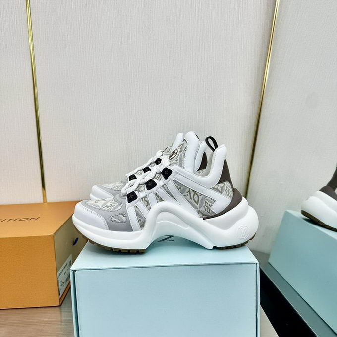 Louis Vuitton Sneakers Wmns ID:20250217-133